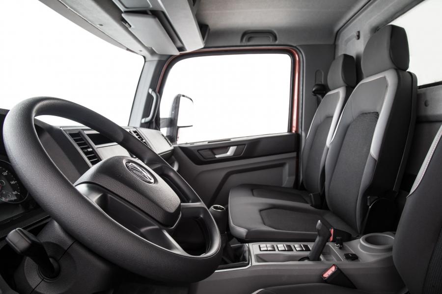 Интерьер Volkswagen Delivery 11.180 2017 года  (фото 20 из 24)